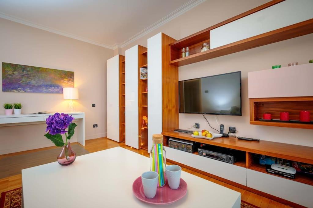 Green Apartment - Top Location, Near City Center! Sofía Exterior foto