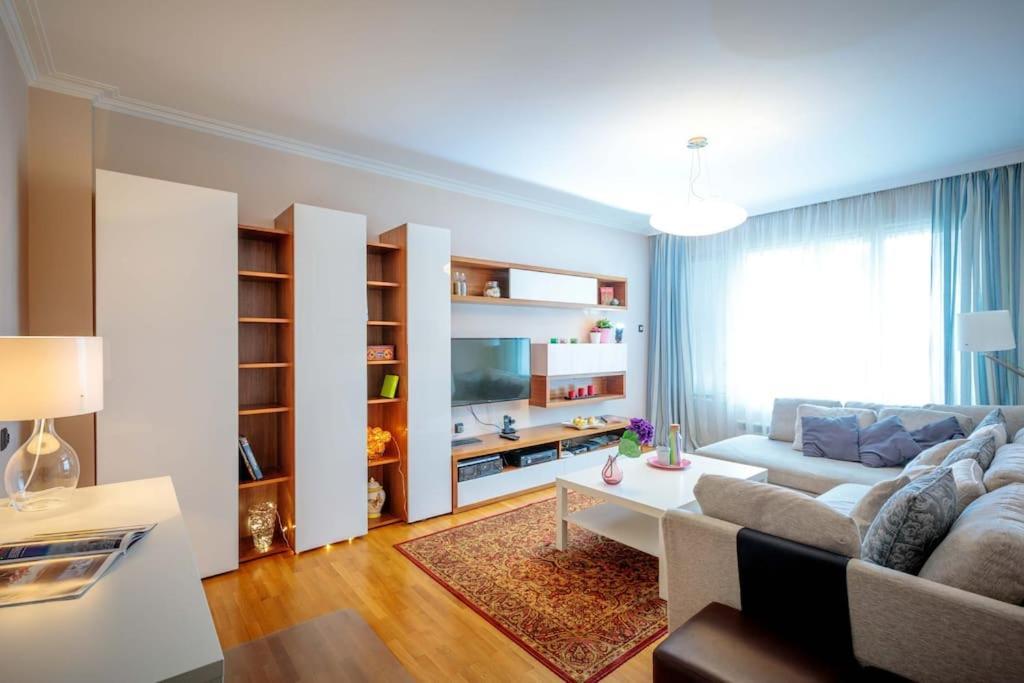 Green Apartment - Top Location, Near City Center! Sofía Exterior foto