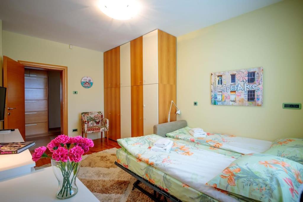 Green Apartment - Top Location, Near City Center! Sofía Exterior foto